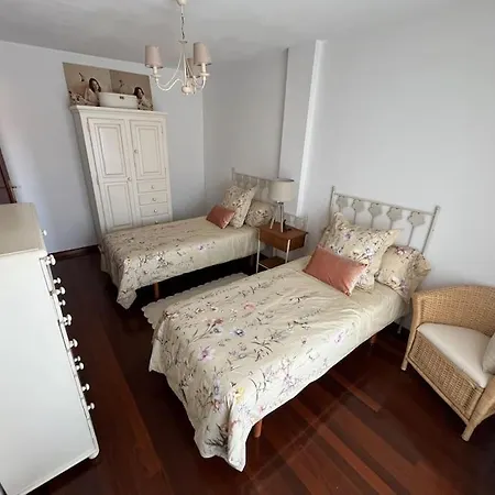 Holiday home Adosado En Exclusiva Urbanizacion