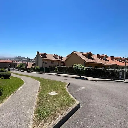 Adosado En Exclusiva Urbanizacion * Comillas