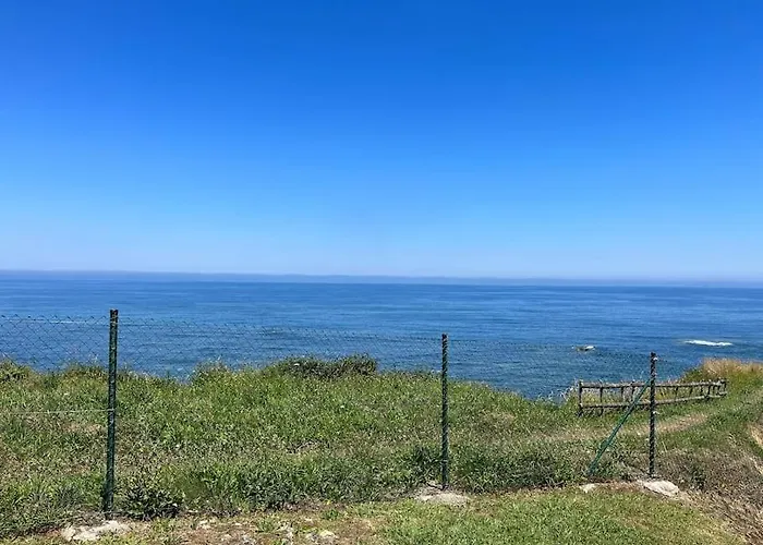 Adosado En Exclusiva Urbanizacion Comillas