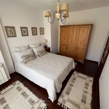 Adosado En Exclusiva Urbanizacion Comillas