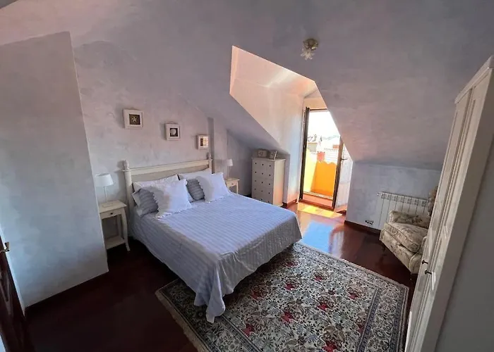 Adosado En Exclusiva Urbanizacion Prázdninový dům Comillas